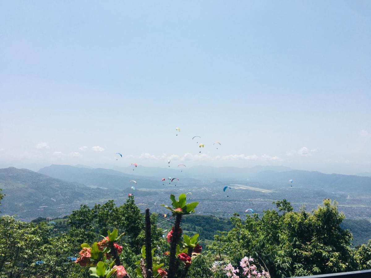 Hotel Pristine Himalaya Pokhara Exteriör bild