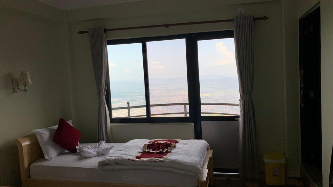 Hotel Pristine Himalaya Pokhara Exteriör bild
