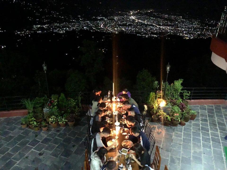Hotel Pristine Himalaya Pokhara Exteriör bild