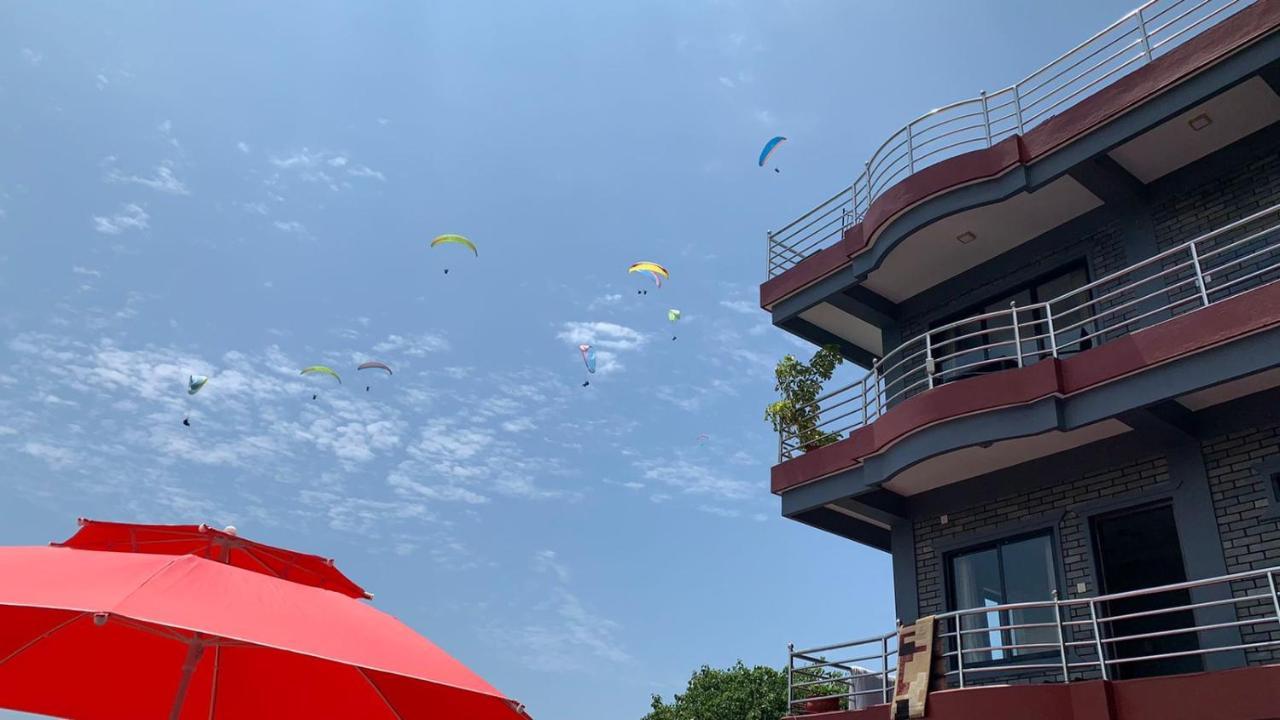 Hotel Pristine Himalaya Pokhara Exteriör bild