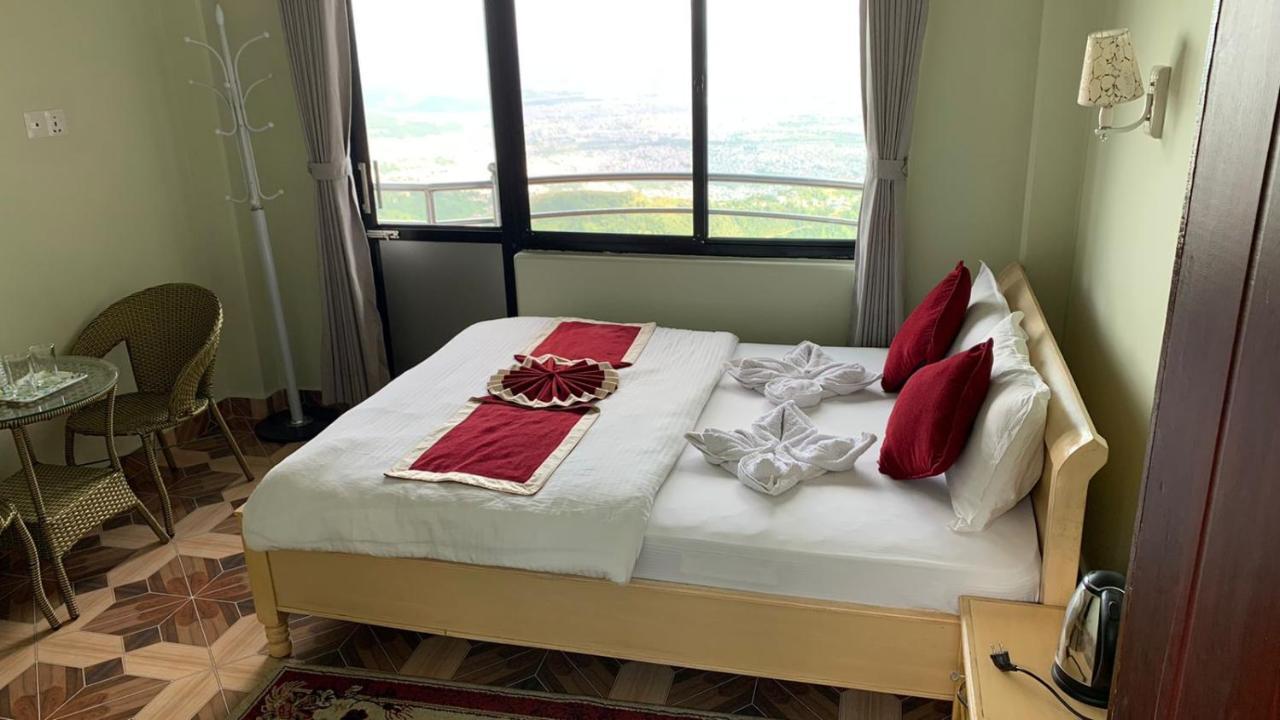 Hotel Pristine Himalaya Pokhara Exteriör bild